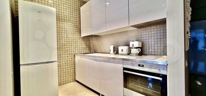 2-к. квартира, 95 м², 4/14 эт.
