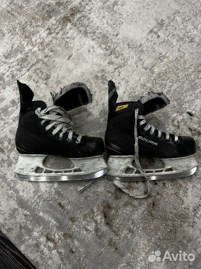 Хоккейные коньки Бауэр 35