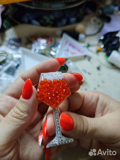 Научу вышивать броши, плести кольца, жгуты бисером