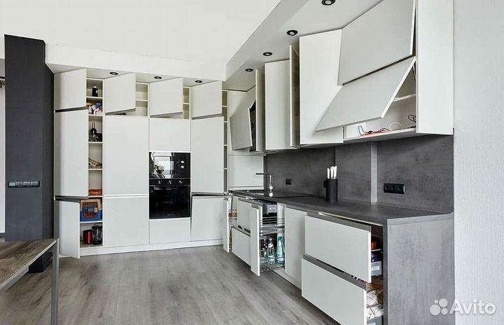 Кухонный гарнитур угловой в Ялте