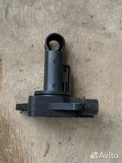 Датчик массового расхода воздуха Mazda Mazda 3 BK