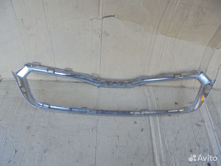 Молдинг хром решетки радиатора Skoda Rapid 2 20-22