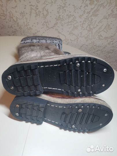 Пимы женские из камуса оленя мало б/у