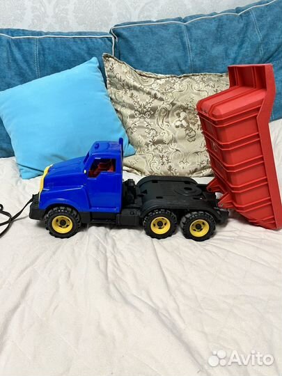 Большой грузовик игрушка