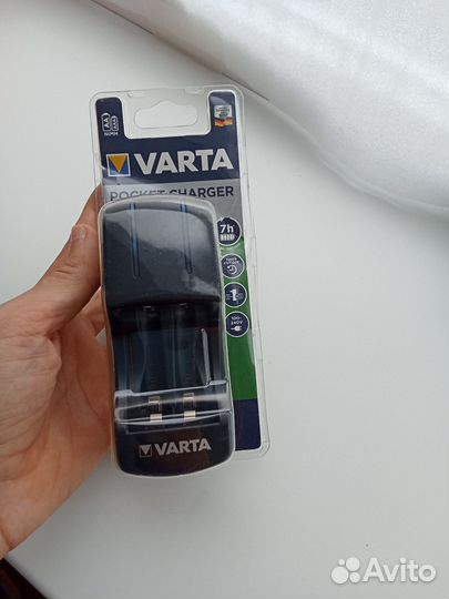 Зарядное для аккумуляторов аа/ааа varta Pocket