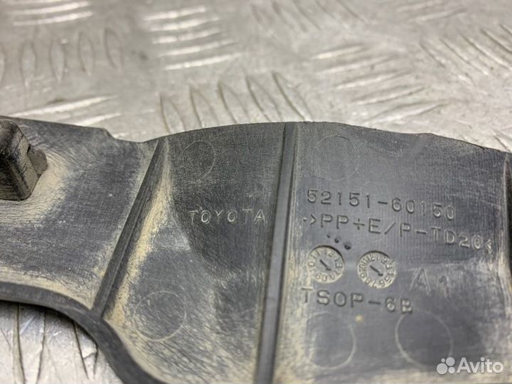 Брызговик задний правый Toyota Land Cruiser Prado