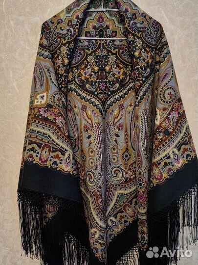 Новый павловопосадский платок 