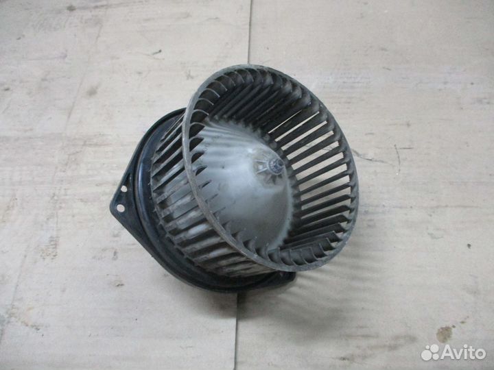 Моторчик печки Ниссан Патрол Y61