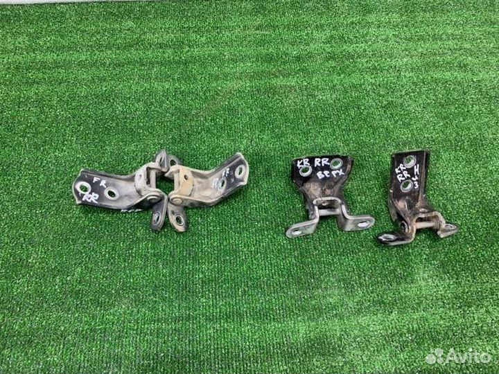 Петля двери Kia Rio хэтчбэк 1.4 G4EE 2011