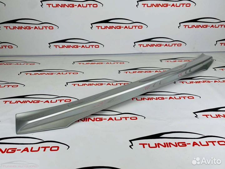 Спойлер под стекло Lexus LX570 C9791