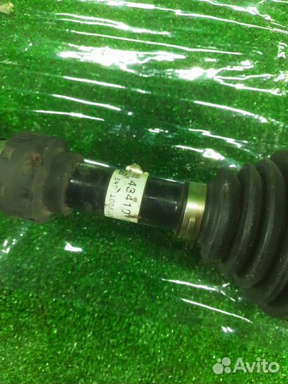 Полуось передняя правая (приводной вал, шрус) Toyo