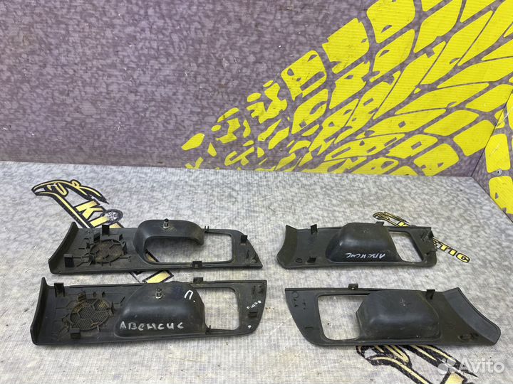 Накладка ручки двери Тойота Авенсис Avensis Т25