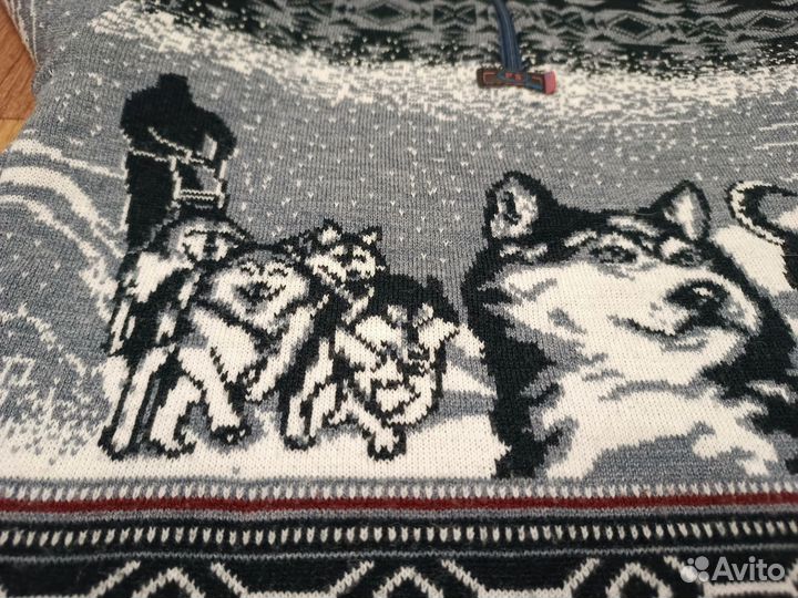 Свитер на мальчика 146-152