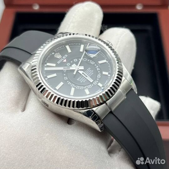 Rolex Sky Dweller steel часы