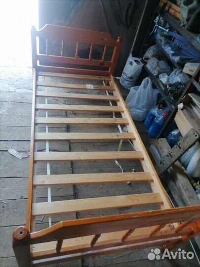 Кровать односпальная 90х200 бу