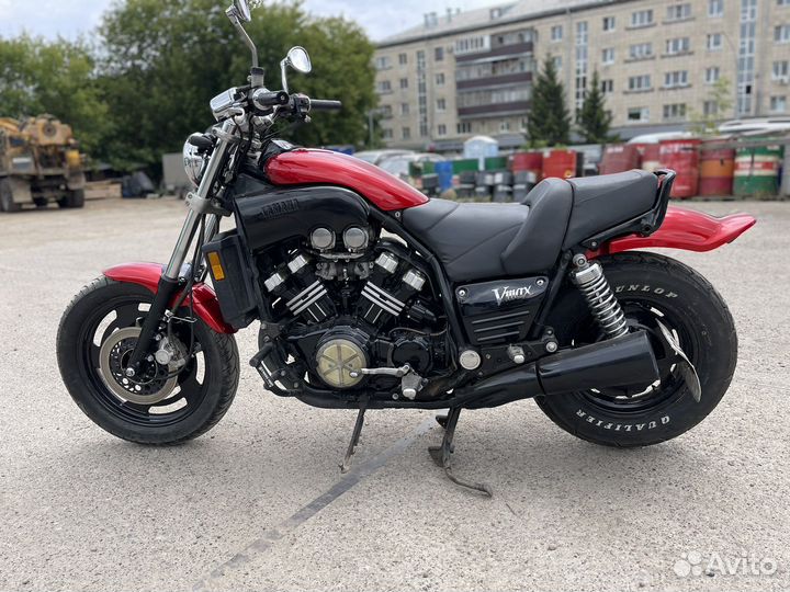 Yamaha Vmax 1200 Red Candy