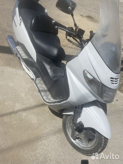 Suzuki skawave 400