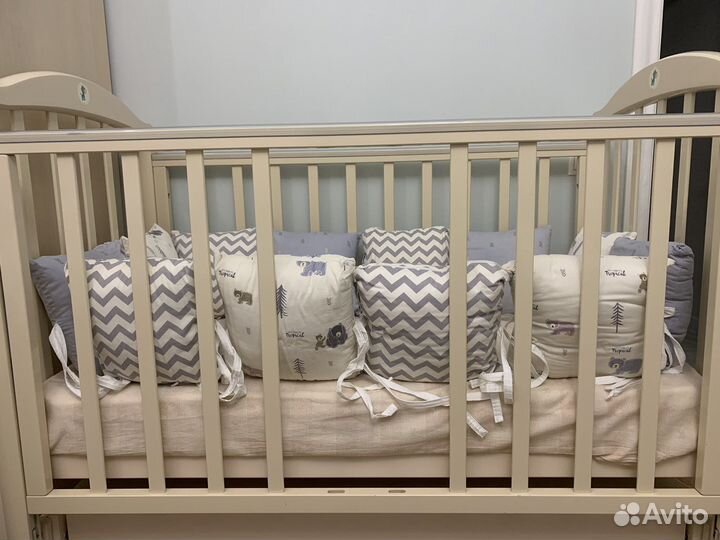 Бортики в детскую кроватку 12 подушек