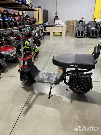 Электроскутер Kugoo C2