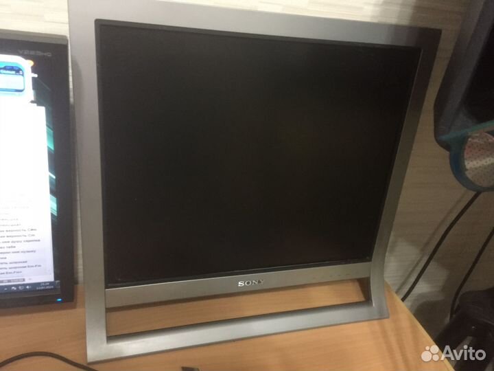 Монитор sony sdm-hs95