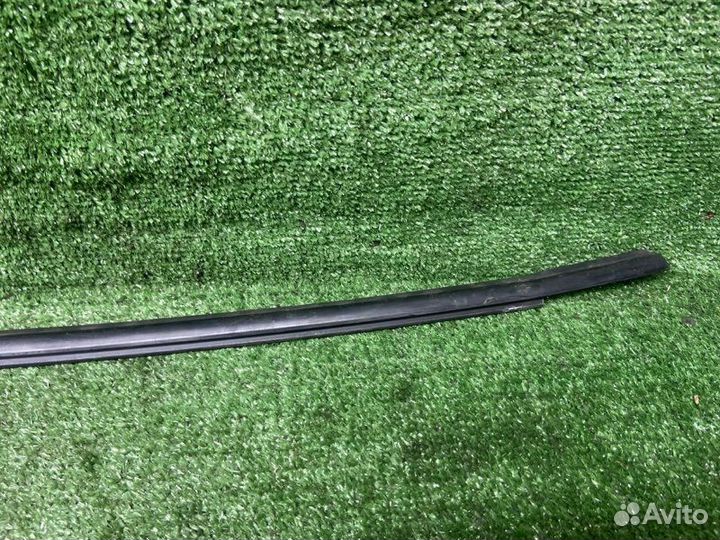 Бархотка задняя левая Hyundai Solaris