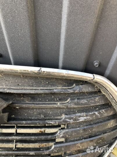 Решетка радиатора toyota camry