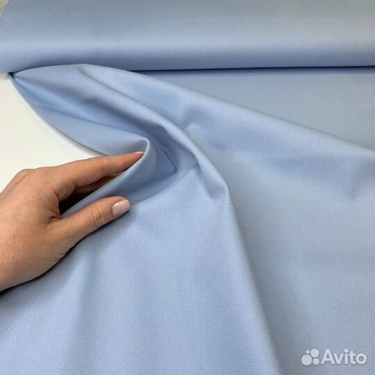 Плотный хлопок. Италия. 1 м (ширина 133 см)