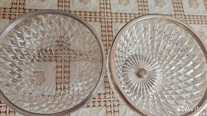 2 хрустальные вазы с мельхиоровым ободком.ссср