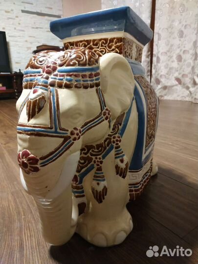 Фарфоровая статуэтка. Винтаж. Подарок