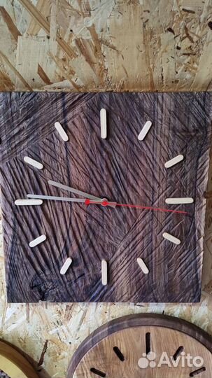 Часы, посуда из дерева ручной работы