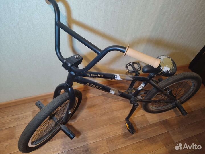 Трюковой велосипед BMX