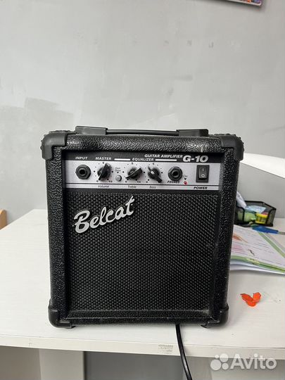 Гитарный комбоусилитель