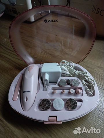 Маникюрный набор Vitek