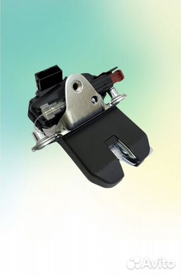 Замок багажника