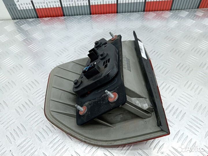 Фонарь задний правый BMW X3 E83 2004 63216990170