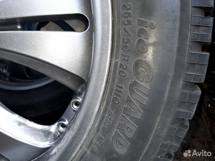 Зимние шины с дисками 265/50/R20
