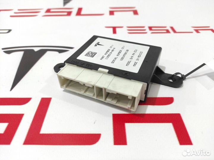 Блок управления стояночным тормозом и парктроникам