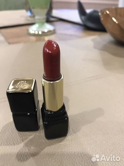 Guerlain помада kiss kiss 330