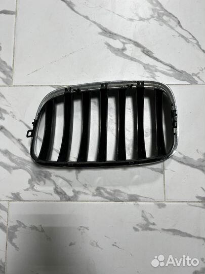 Решетка радиатора правая bmw х5 е70