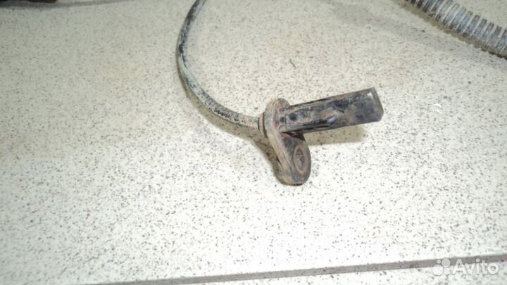 Датчик ABS передний Jeep Grand Cherokee 4 (WK2)