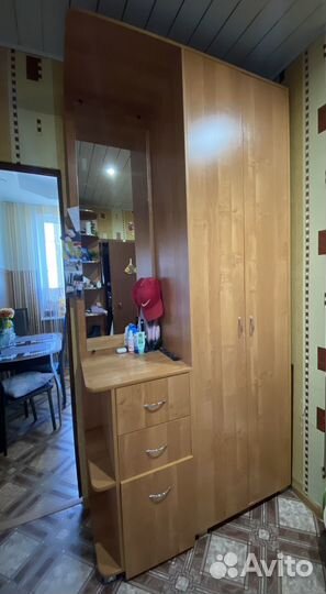 Шкафы в коридор