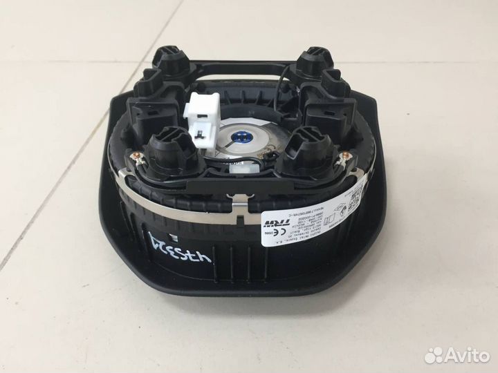 Подушка безопасности в рулевое колесо Renault Dust