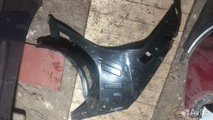 Усилитель заднего левого крыла логан