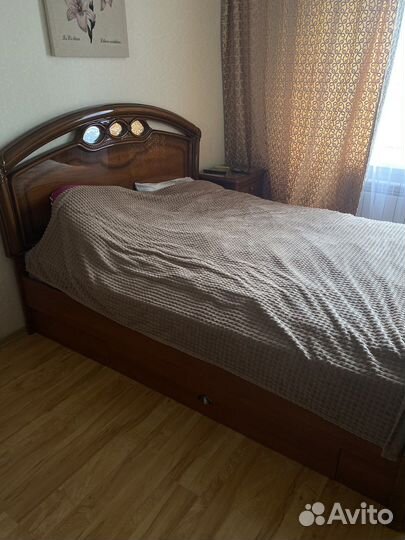 Спальный гарнитур