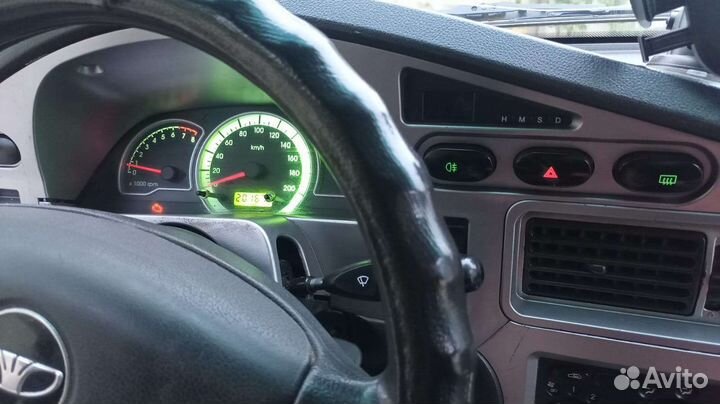 Daewoo Nexia 1.5 МТ, 2011, битый, 20 170 км