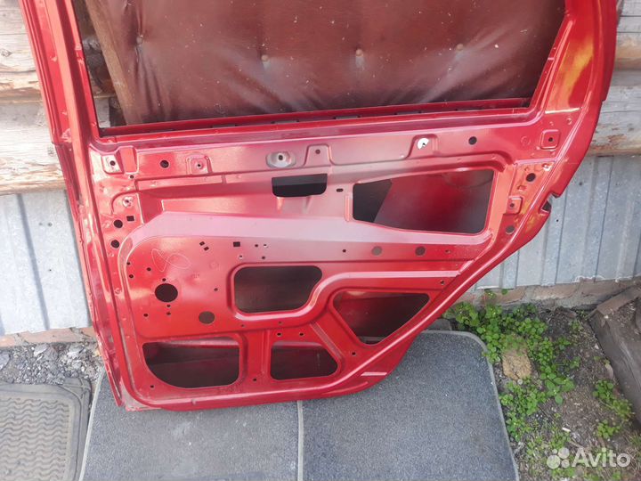 Дверь ваз kalina 1 правая задняя