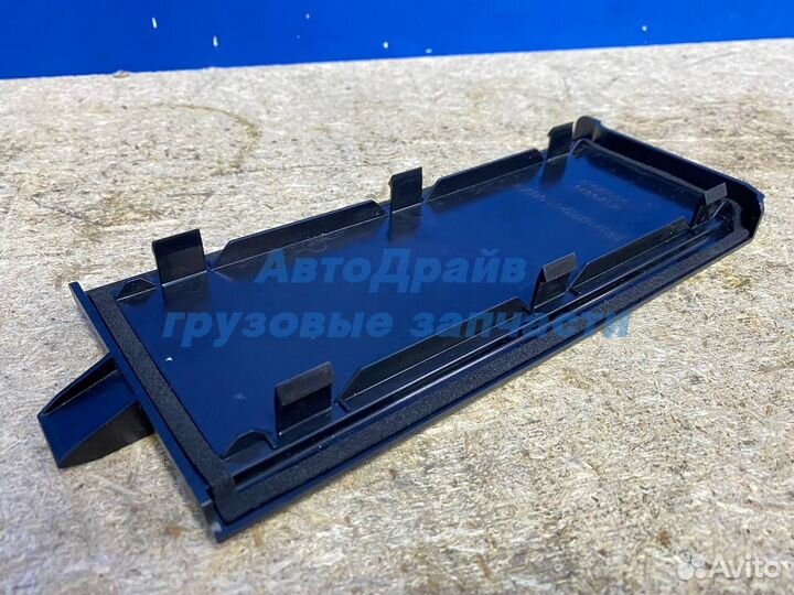 Крышка салонного фильтра для автомобилей Скания 4