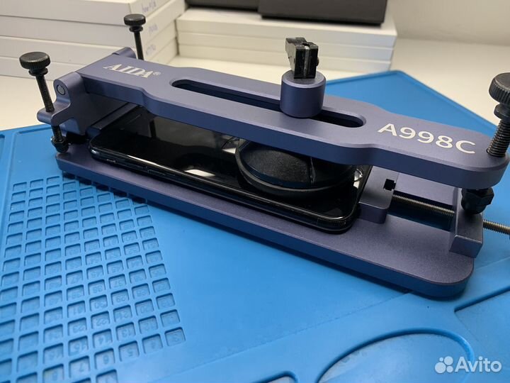 Присоска для безопасного снятия дисплея Aida