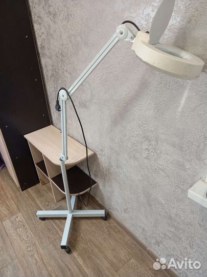 Лампа лупа напольная