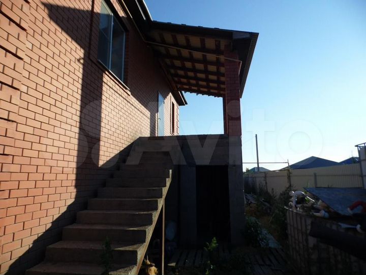 Дом 265,4 м² на участке 5,5 сот.